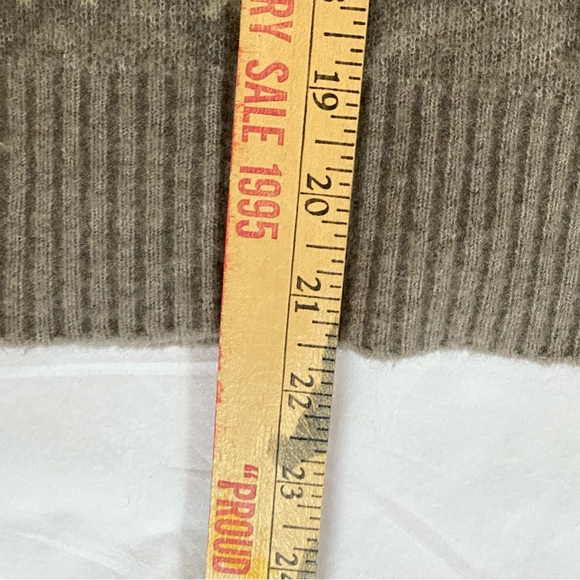 Athleta Hawthorn Leopard Print Extra Fine Merino Wool Blend Sweater Medium - Picture 9 of 13